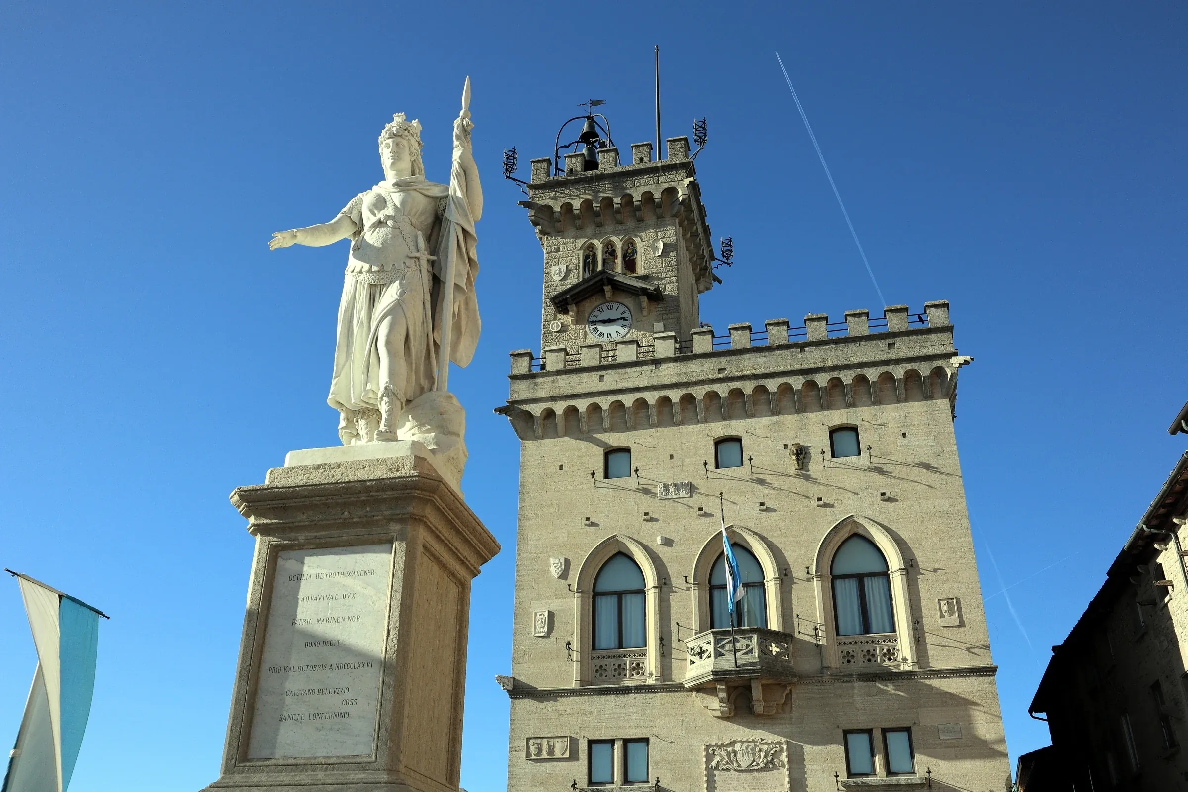 Palazzo Pubblico e Statua della Libertà, Repubblica di San Marino